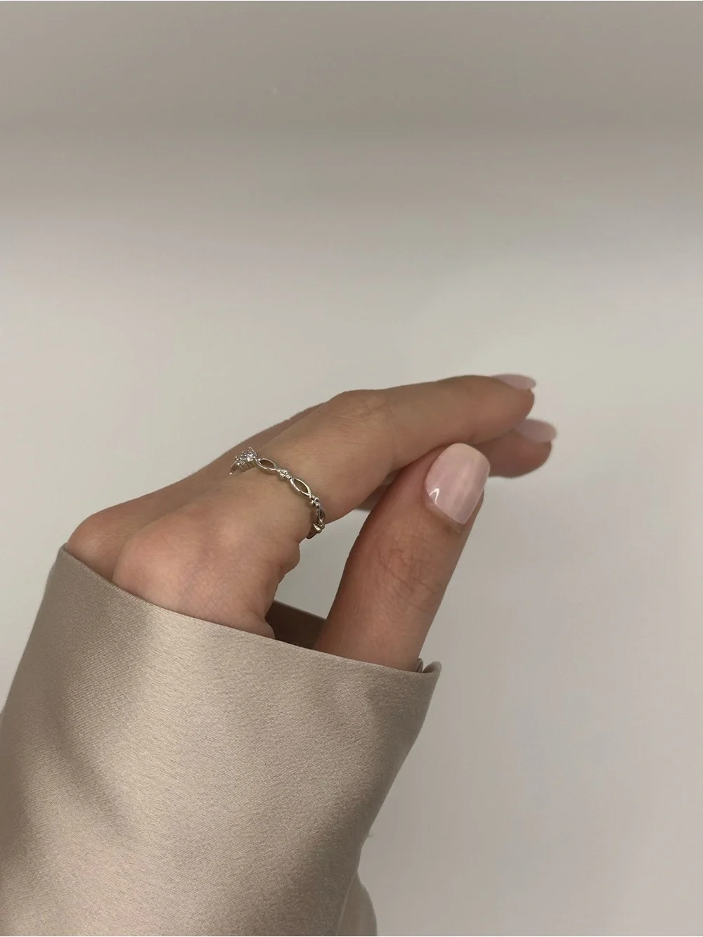 925 Sterling Silver Open Band Ring with Clear Accents